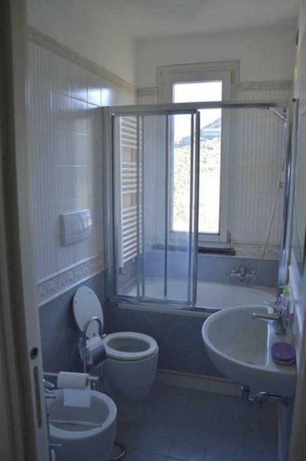Sweet Helen With Sea View Apartamento Levanto Exterior foto